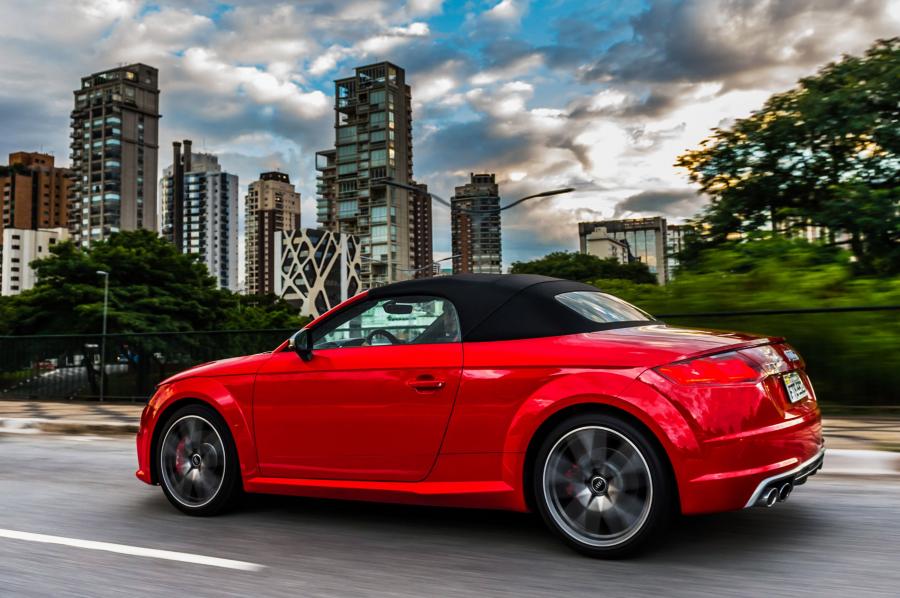  Audi TTS Roadster (8S) 2016 года  (LA) (фото 13 из 27)